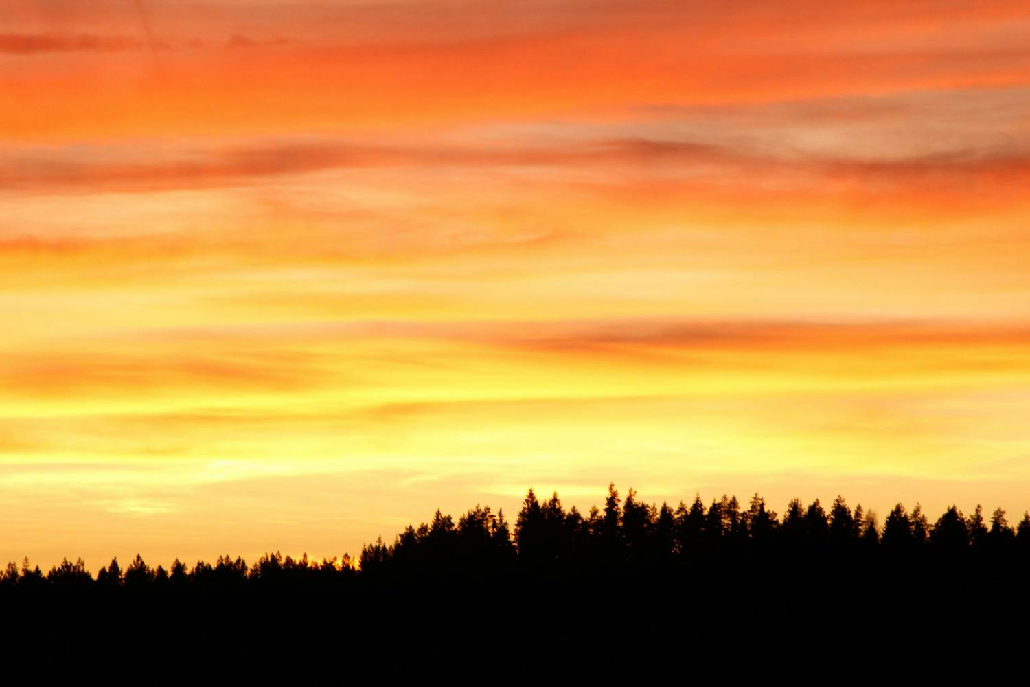 img 0142 lr TJDgicqqvs J3 Pilviä auringonlaskussa